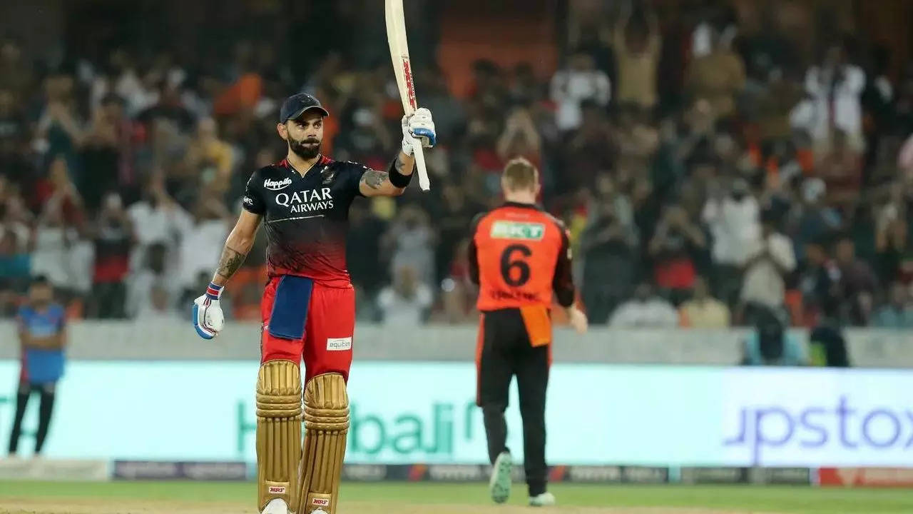 Ipl Virat Kohli Equal Chris Gayle Sixth Century In Ipl History