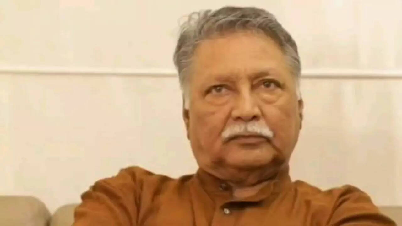 Veteran Actor Vikram Gokhale Condition Is Critical Doctor Put Him On