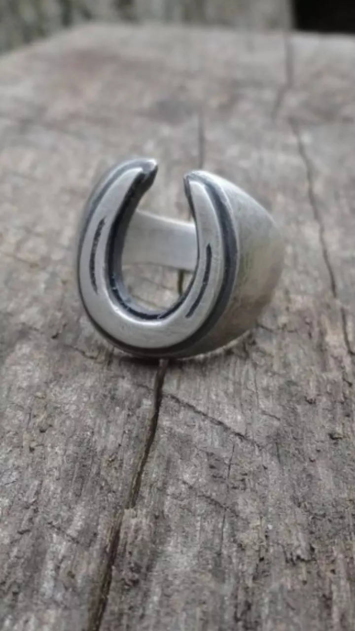 Shani Dosha Black Horse Shoe Iron Ring – RudraGram