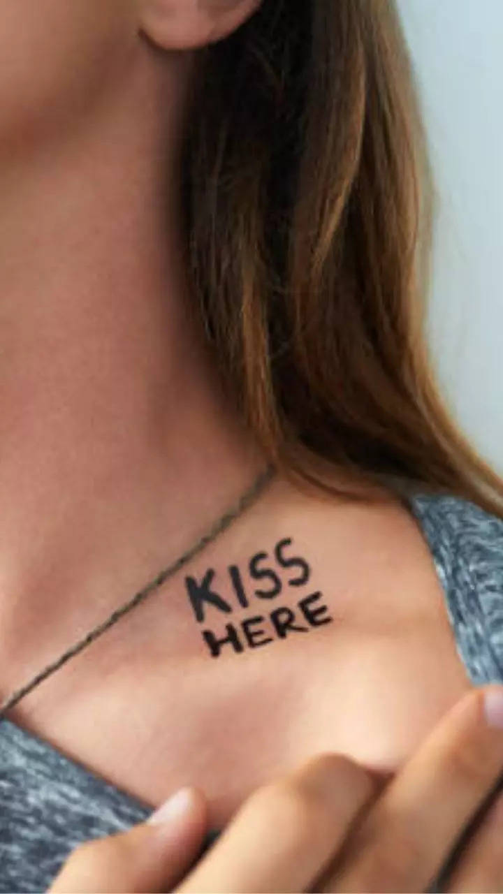Gi Tattoos - Kiss here #tttoo #ink #ttuajes #secy #color... | Facebook
