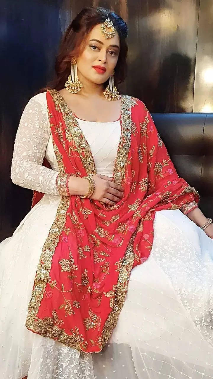 White Georgette Golden Booti Punjabi Suit Indian Ethnic Designer Party Wear  Stitched Dress for Women & Girls Brocade Zari Work Salwar Kameez - Etsy