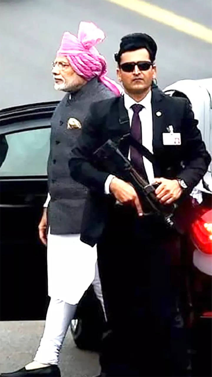 What Is In The Briefcase Of Indian PM Bodyguards? Here's All You Need To  Know About