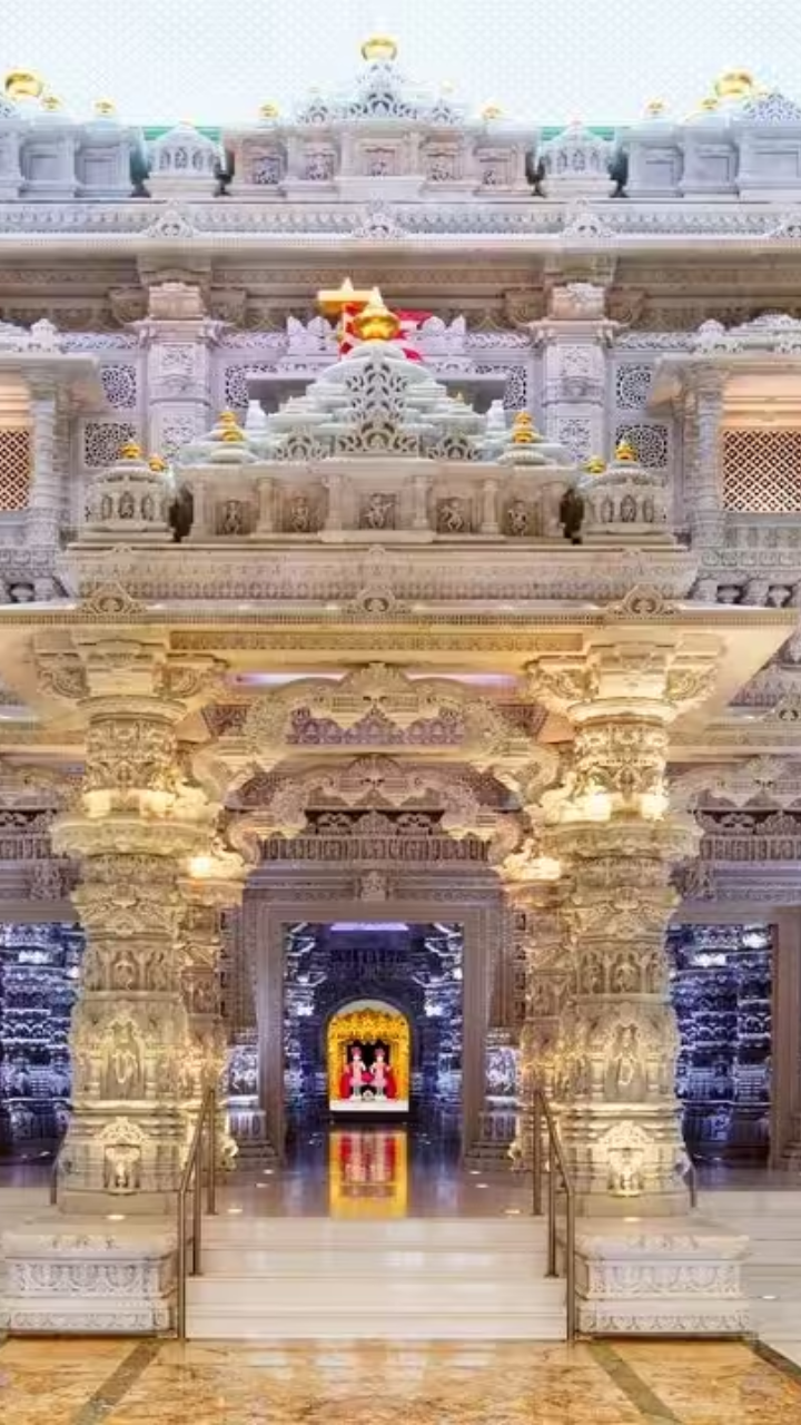 183 एकड़..10 हजार मूर्तियां, 12 साल तक निर्माण...सबसे बड़ा हिंदू मंदिर  तैयार | Times Now Navbharat