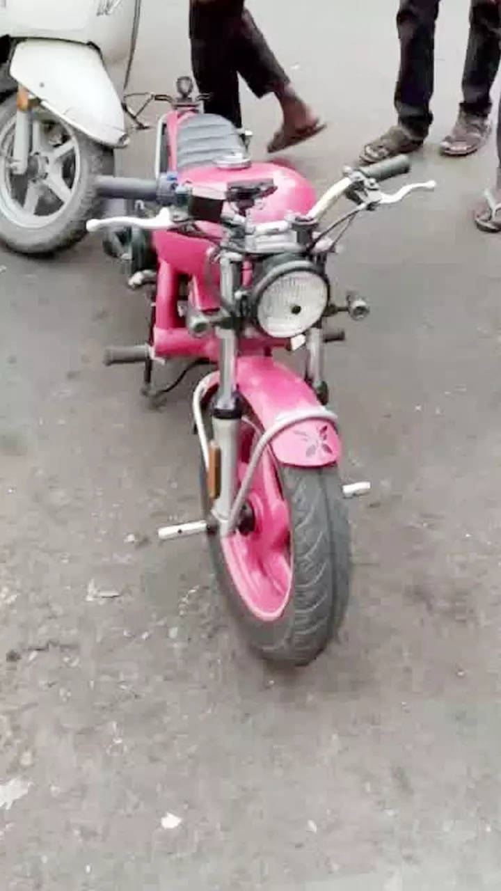 Mini Bullet - Pinki : r/indianbikes