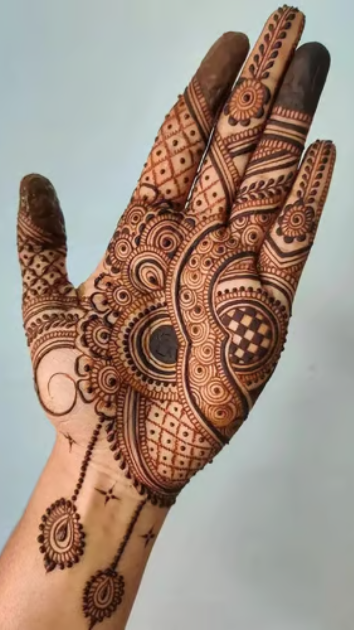 Easy Mehandi Designs: Bridal Mehendi Designs,Simple and easy Mehendi Designs  | Times Now Navbharat