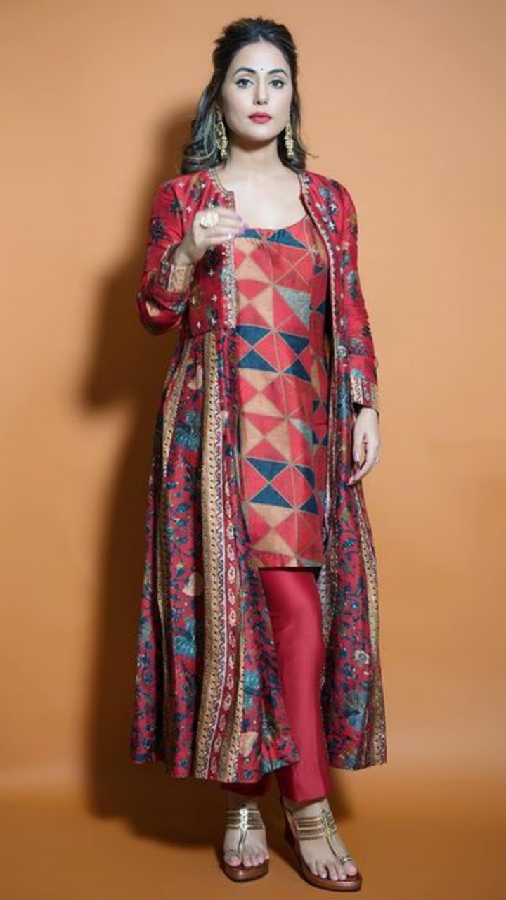 Jacket Kurti with dori-latkan detailing. | Kurti designs, Party wear indian  dresses, Long kurti designs