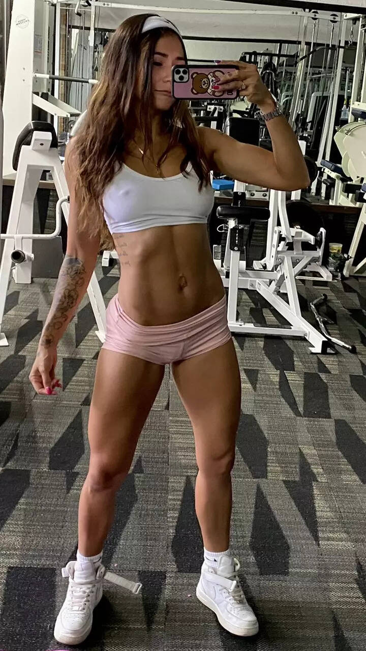 Woman claims she was kicked out of gym after taking 'tasteless' Instagram  pics 