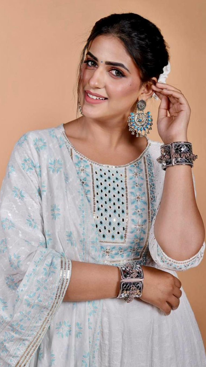 Bridal Lehenga Blouse Design | Punjaban Designer Boutique
