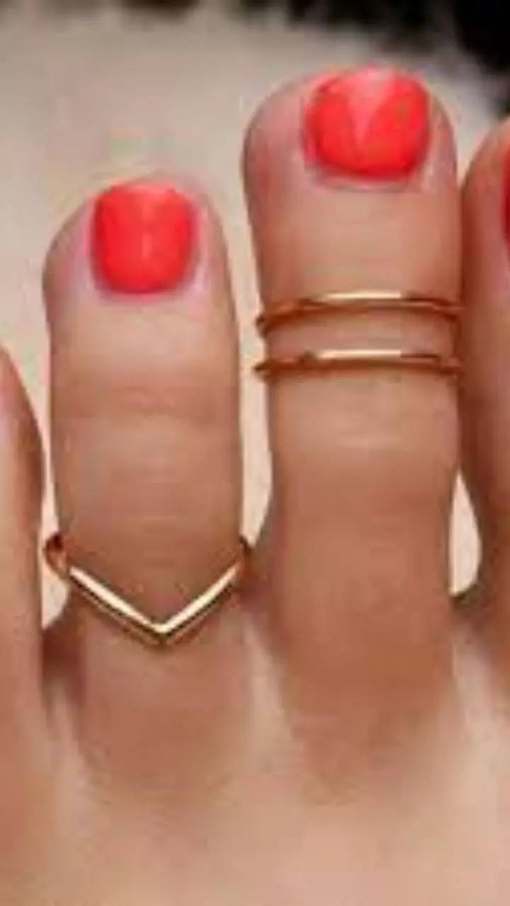 Do toe rings mean anything? - Quora