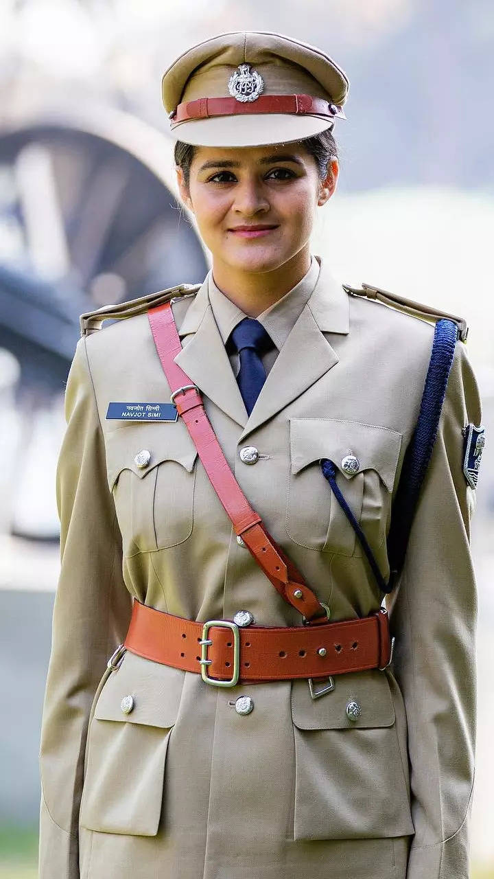 From Doctor To Becoming IPS Officer, Dr Darpana Ahluwalia Is A Master Of  All​