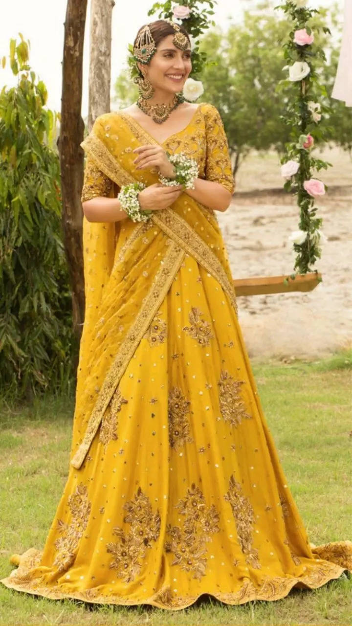 15835 NEW WEDDING WEAR DESIGNER HALDI CEREMONY SPECIAL YELLOW FRILLED LEHENGA  CHOLI - Reewaz International | Wholesaler & Exporter of indian ethnic wear  catalogs.