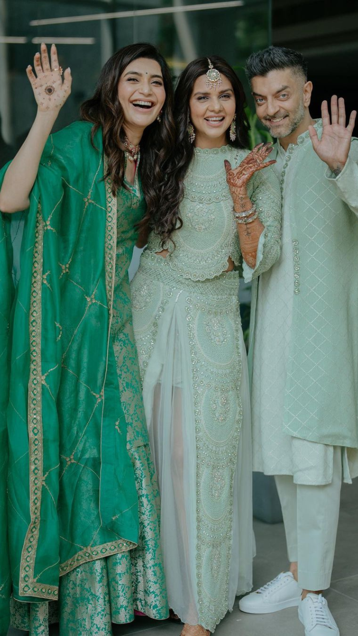 Pin by Rabiya on mehndi | Dress for bride sister, Haldi dress for bride  sister, Bride sister