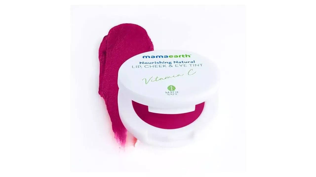 Mamaearth Nourishing Natural Lip Cheek  Eye Tint with Vitamin C  Rose 