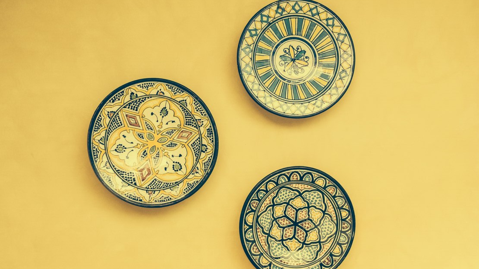 Best Home Decor Plates to Add Charm and Elegance to Any Space