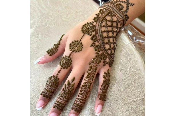 mehndi designs 2024