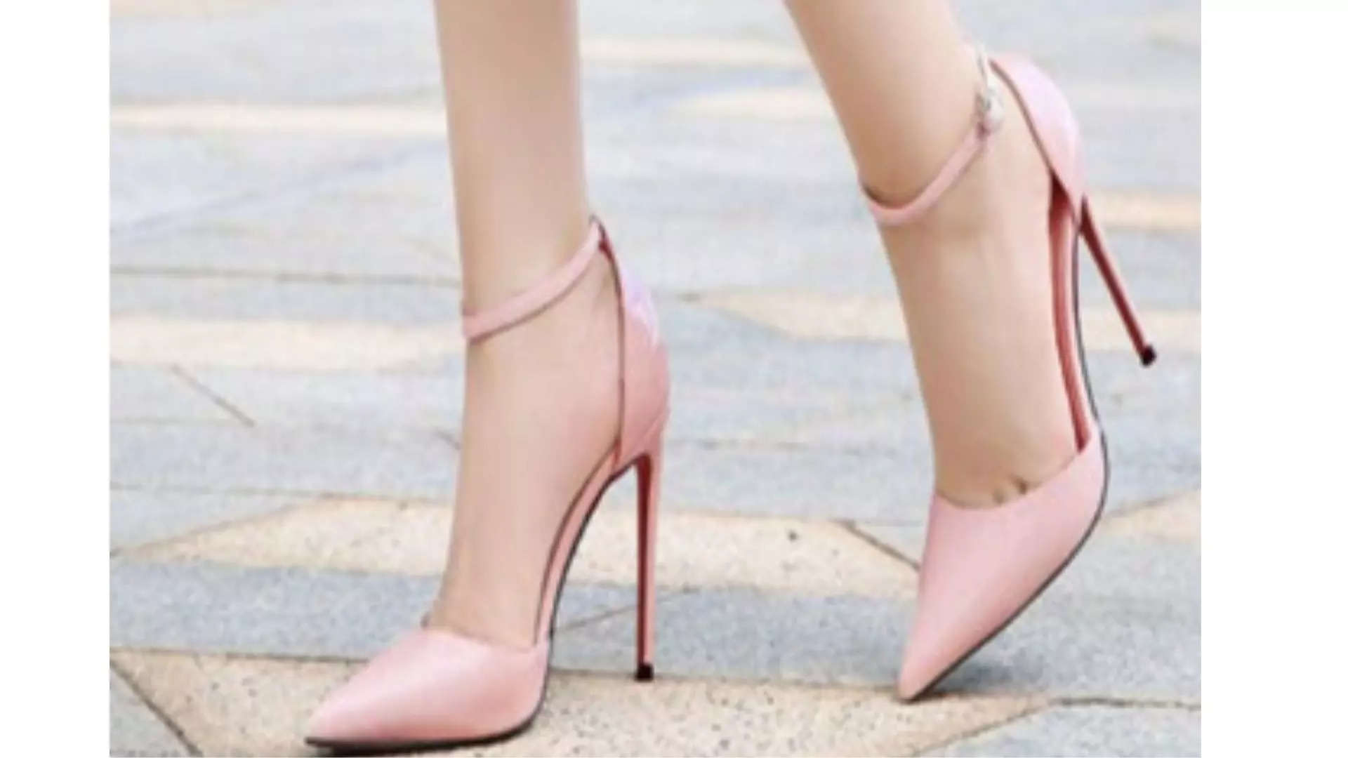 JM Looks at Pointed Toe Stiletto Pumps Ready to Dazzle 