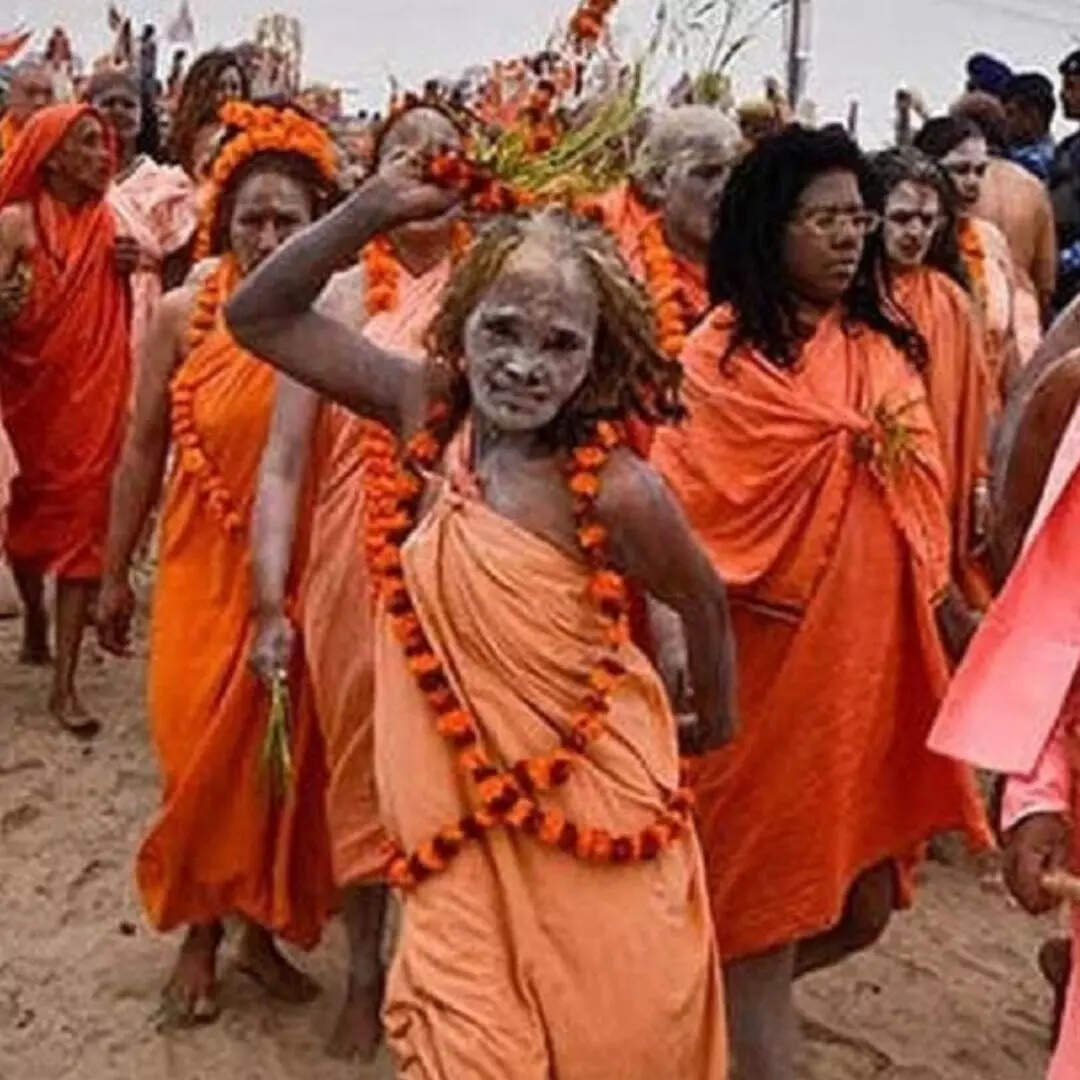 भगवान शिव की भक्ति में रहती हैं लीन