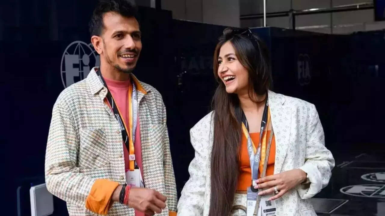 दोनों की उम्र में कितना अंतर
