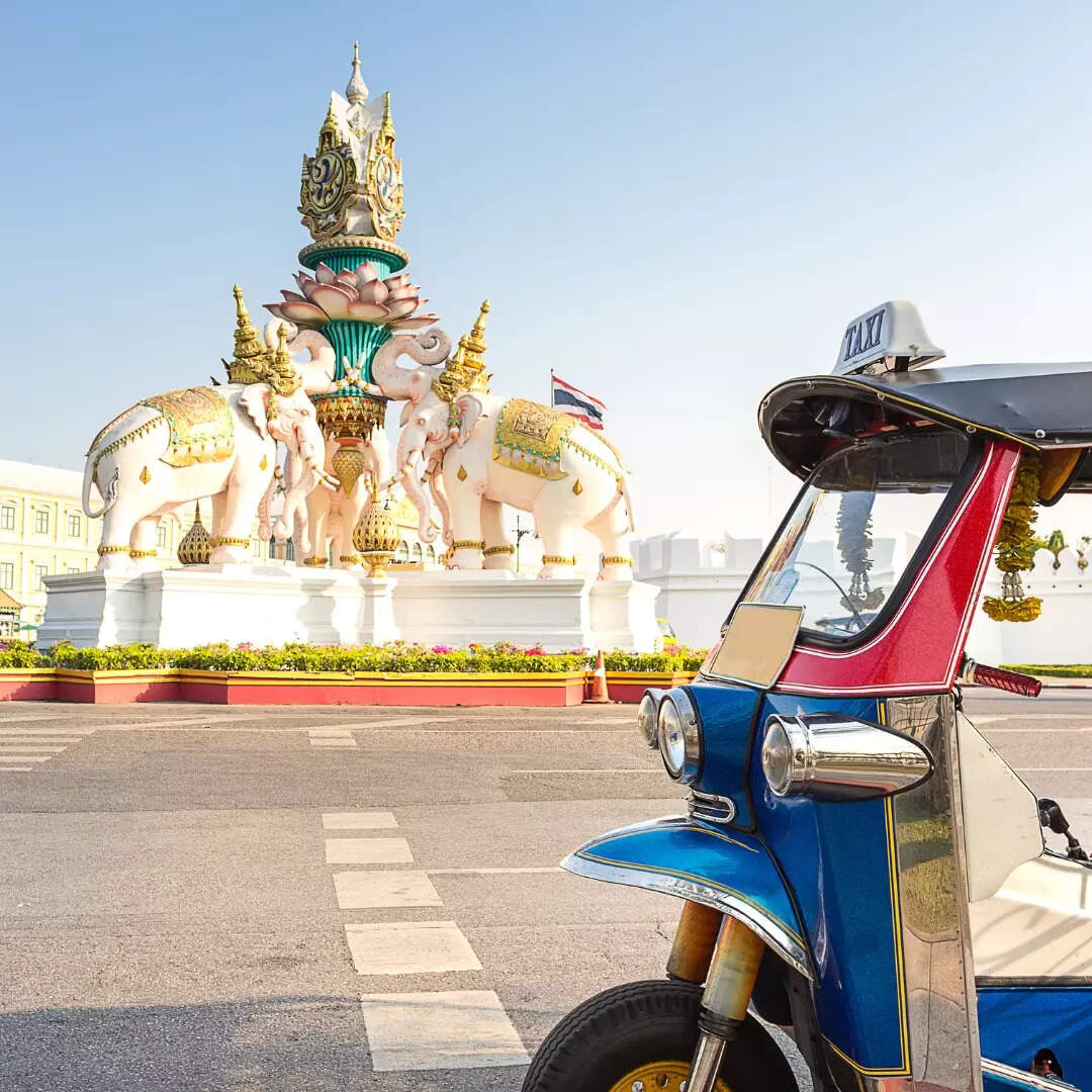 वीजा फ्री एंट्री