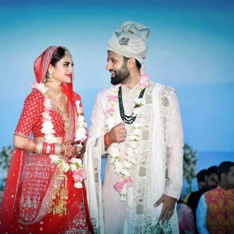 नुसरत जहां ने जैन लड़के से रचाई शादी