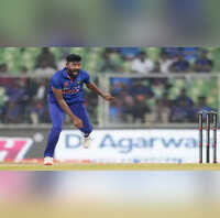 Virat Kohli Video, Who is Throwdown Specialist virat kohli and shubman gill inroduce and thank