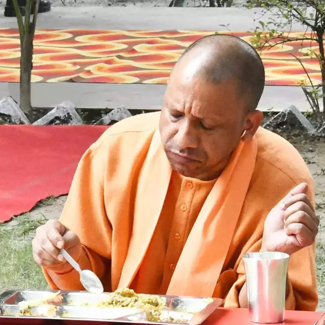 up-cm-yogi-adityanath-diet-plan-breakfast-lunch-and-dinner-full-detail