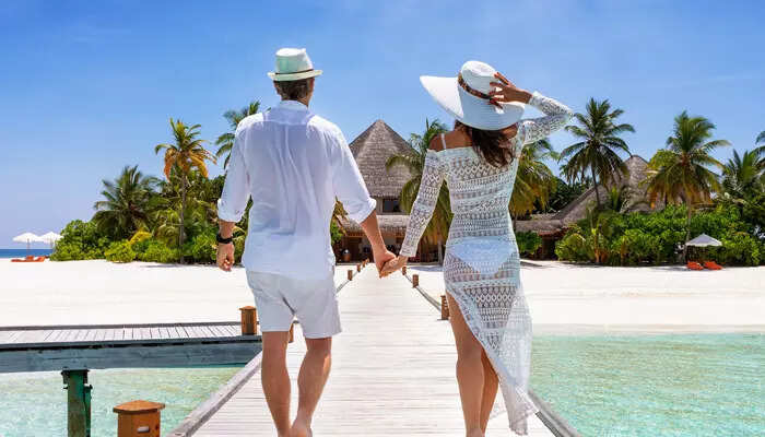 weekend-marriage-meaning-in-hindi-know-its-benefits-and-why-it-so