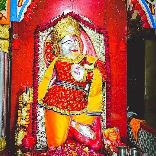 Hanuman Temple: Hanuman Temple in india,this is the miraculous temple ...