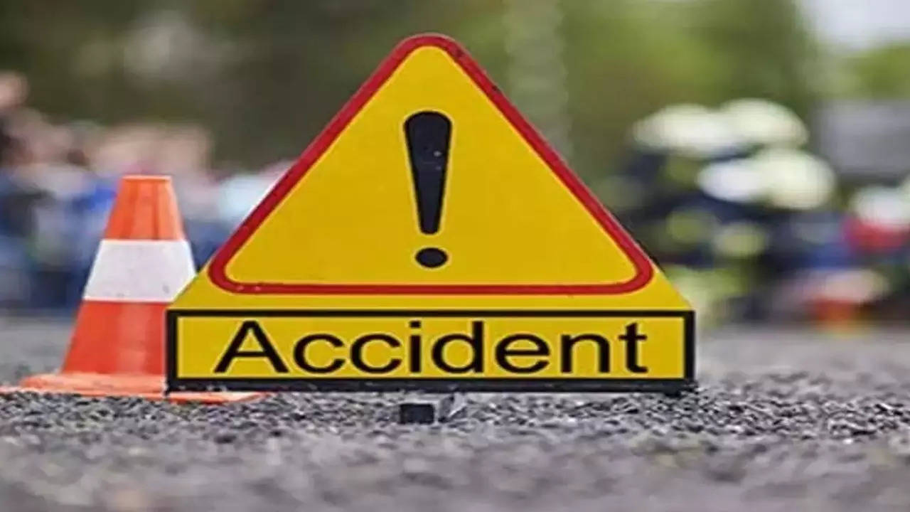 Road accident, Road accident in Bahraich, Dumper-tempo collision