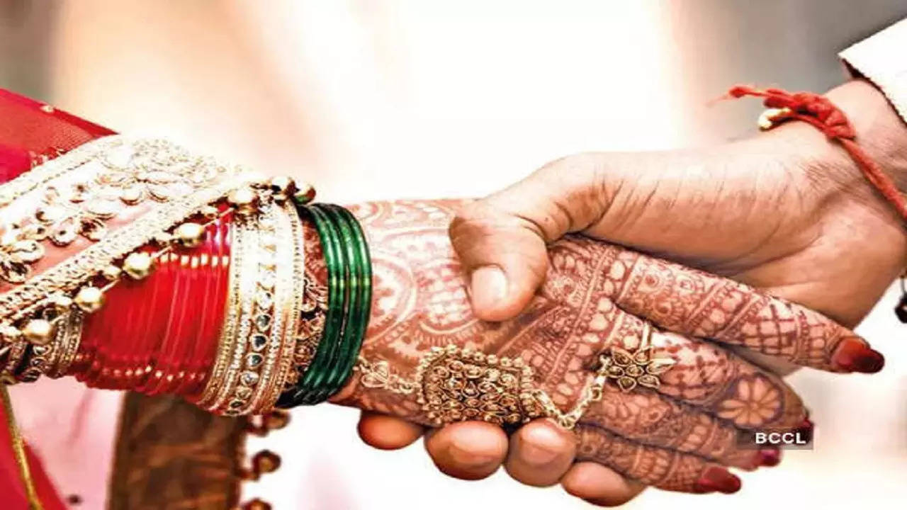 ​Agra News, Wedding in UP, Marriage Ceremony in UP, Agra Latest News, UP Police