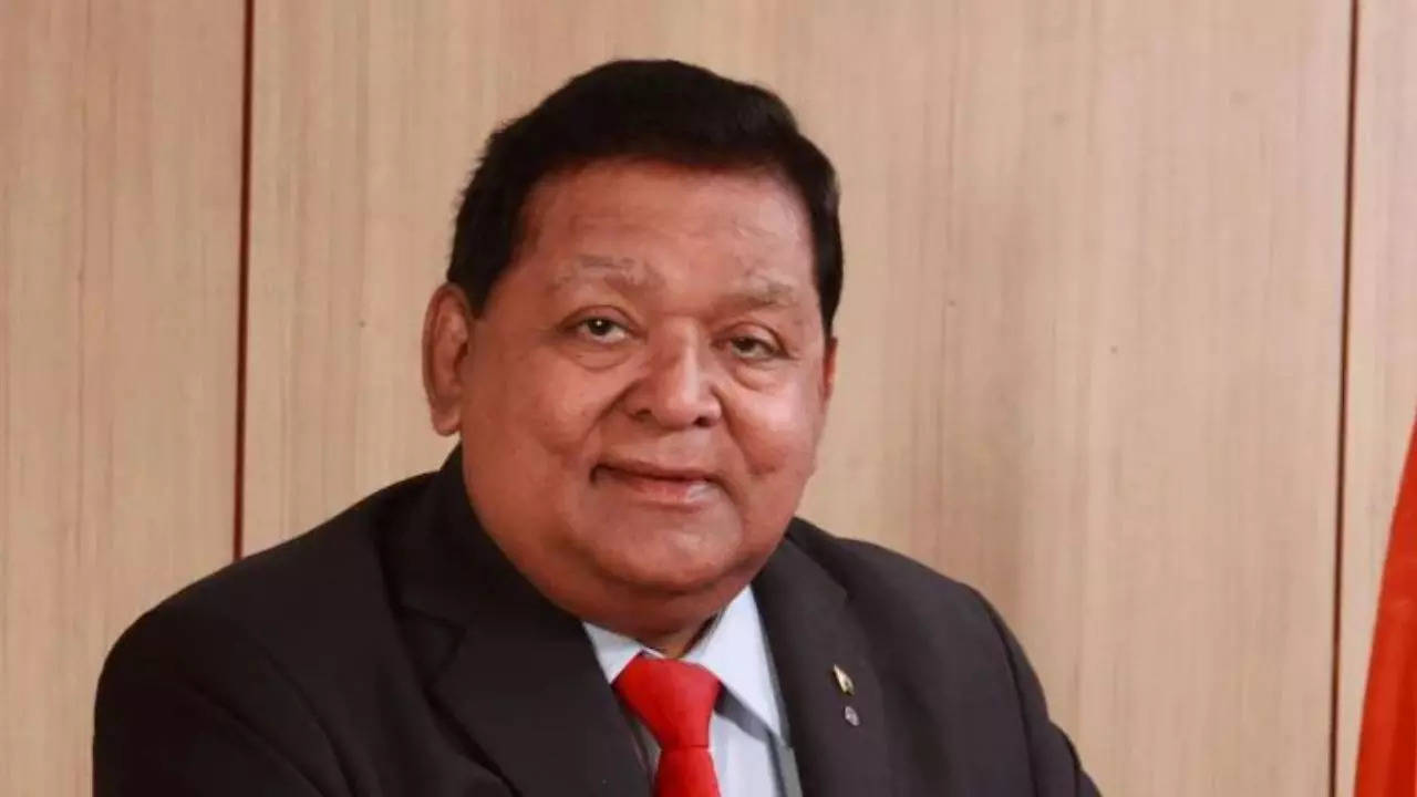 AM Naik To Donate Most Of His Wealth