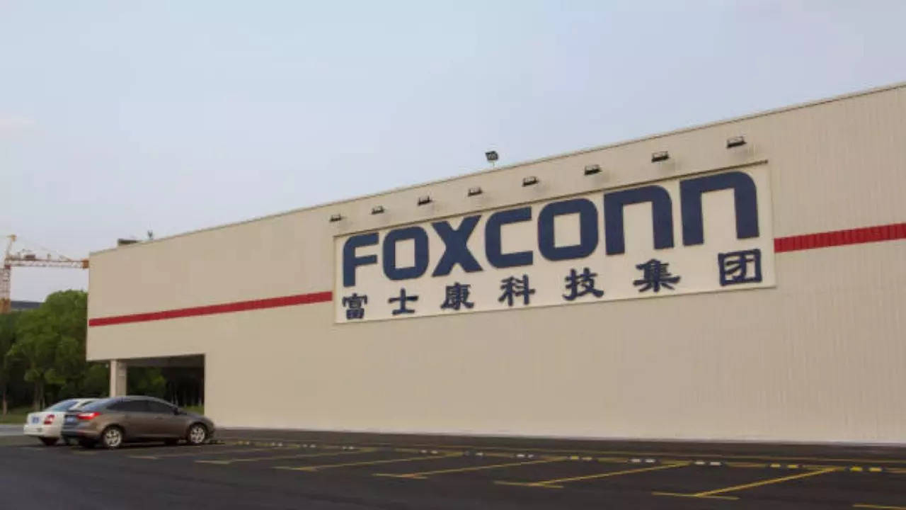 Foxconn To Invest 500 Million Dollar