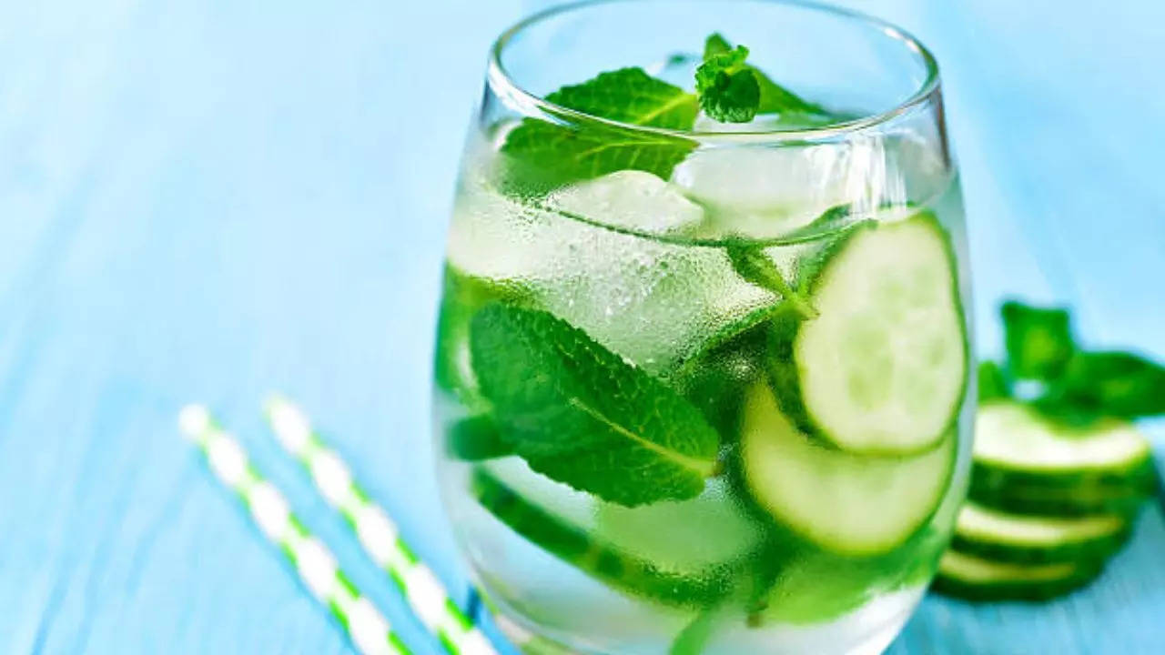 Mint Water Benefits Of Drinking Mint Water In Summer   100394684 