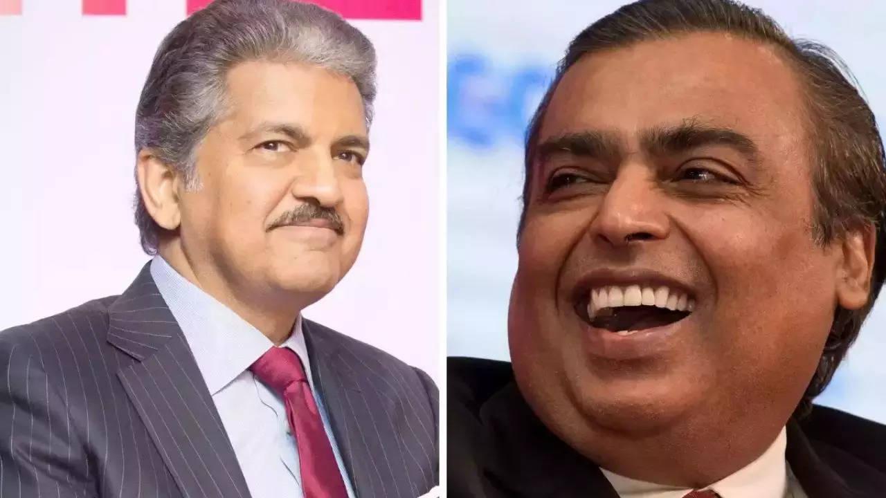 Mukesh Amabani Vs Anand Mahindra