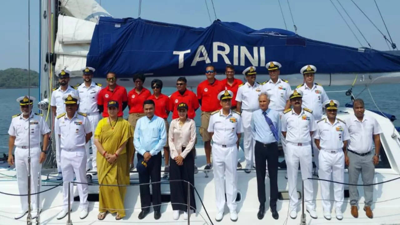 INSV Tarini, Voyage, Indian Navy, Smriti Irani, R Hari Kumar, Dilna K, Roopa A