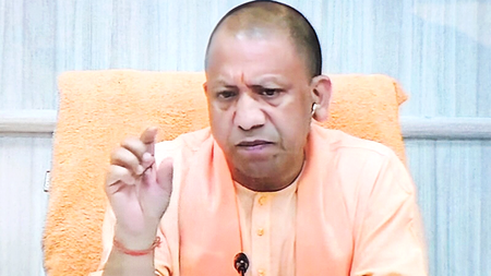 UP CM Yogi Said Time Bound Redressal of Common People Problems by Ensuring  Public Hearing- UP News: सीएम योगी बोले- जनसुनवाई सुनिश्चित कर करें आमजन की  समस्याओं का समयबद्ध निस्तारण | लखनऊ