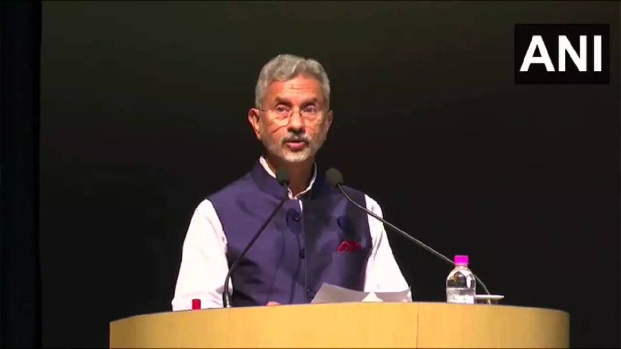 S Jaishankar, Narendra Modi