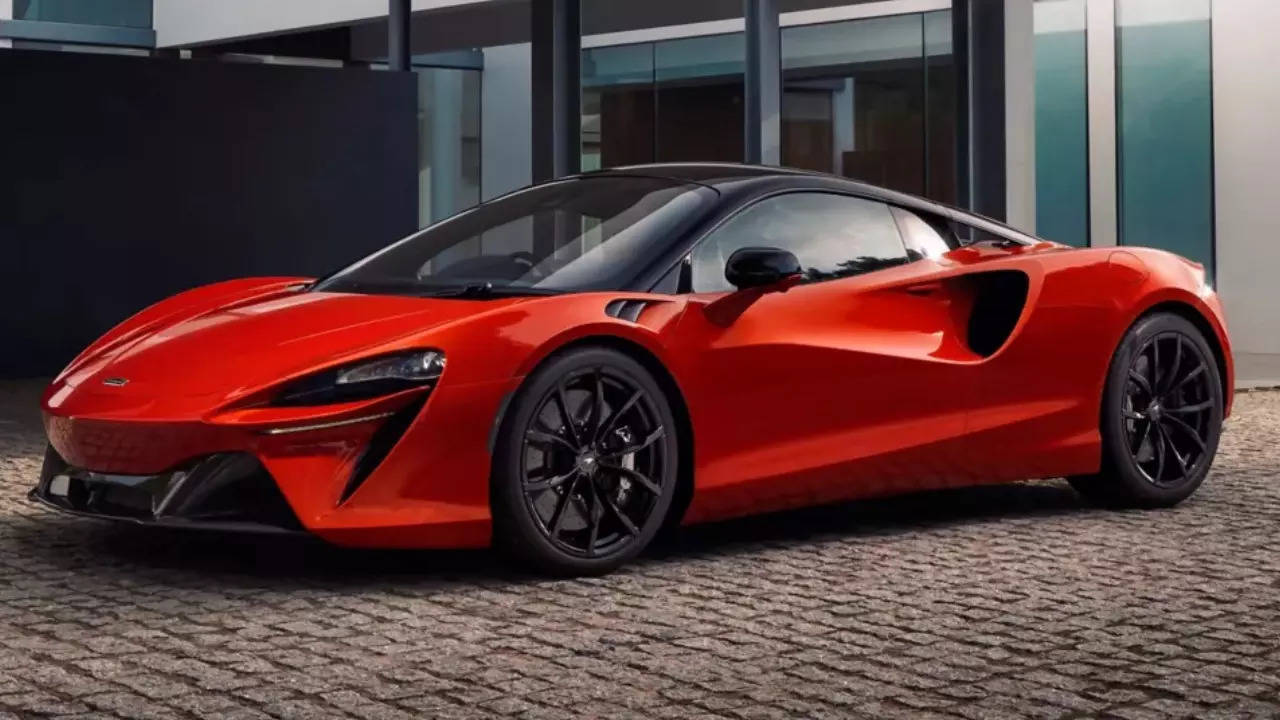 Mclaren Artura Launched In India