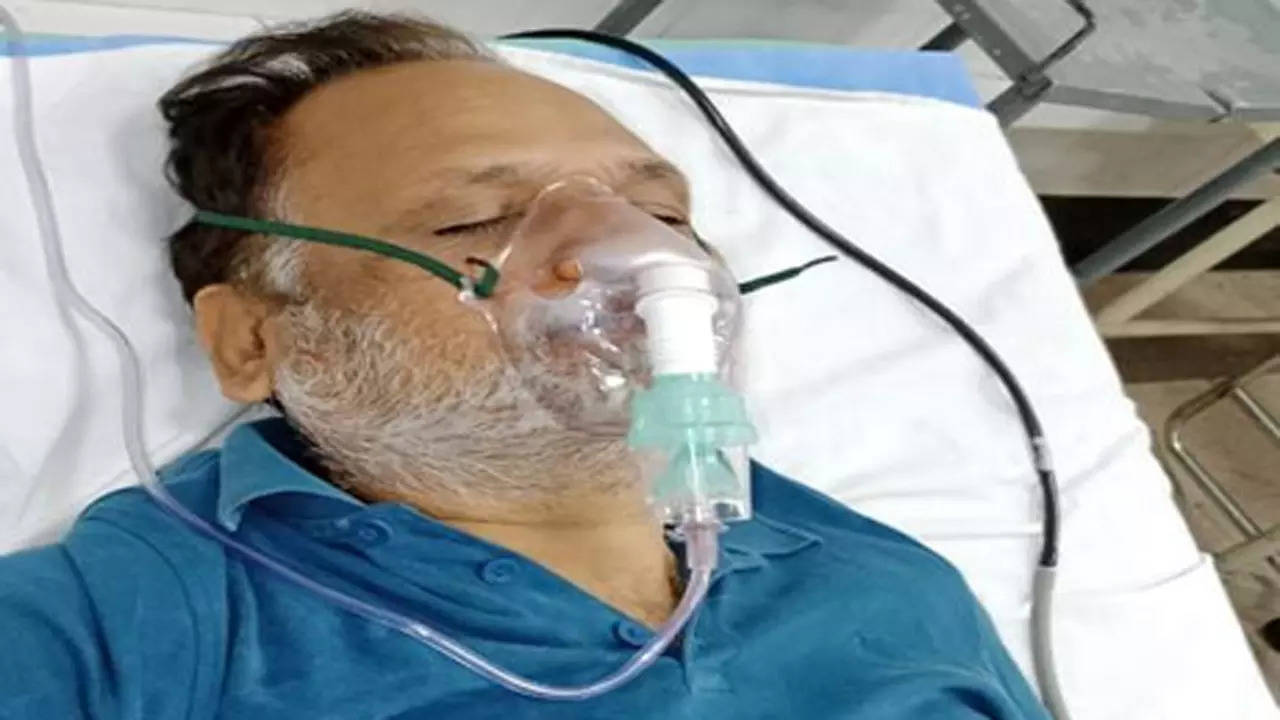 Satyendar Jain health news, Satyendar Jain condition, Satyendar Jain in icu