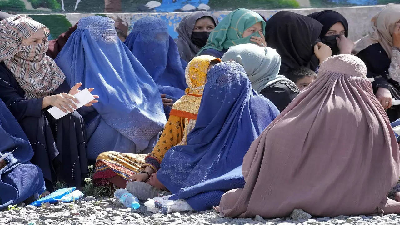 Afghan Women,Taliban