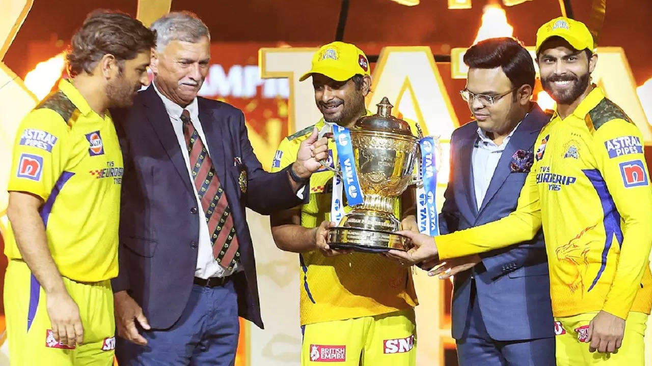 Ambati Rayudu reveals MS Dhoni called him and Ravindra Jadeja before IPL Trophy ceremony