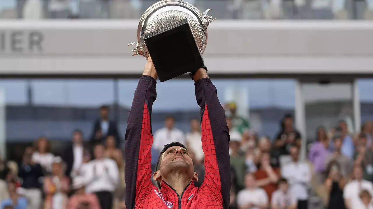 Novak Djokovic wins French Open 2023 title to break Grand Slam record