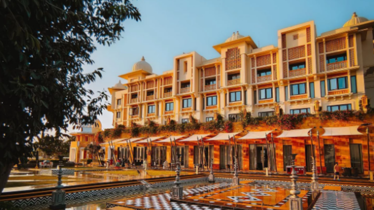 the leela, udaipur, jaipur, hotels, resorts, 5 star hotels