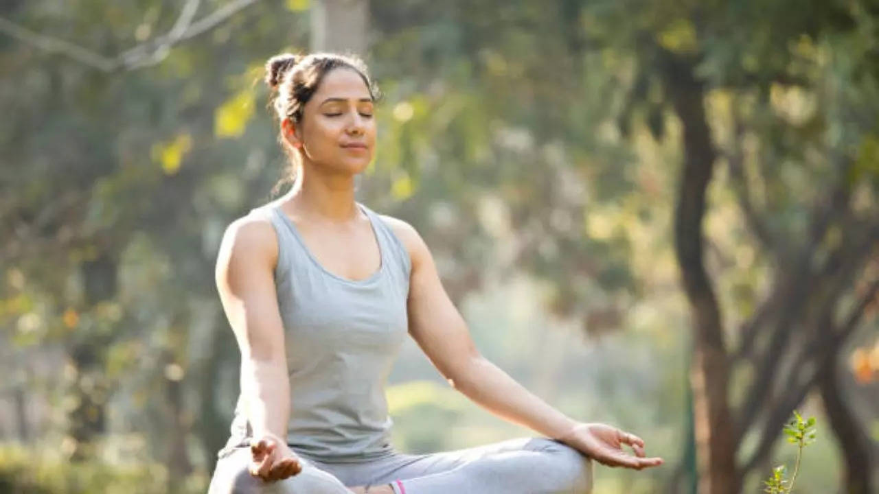 Yoga for Weight Gain in Hindi