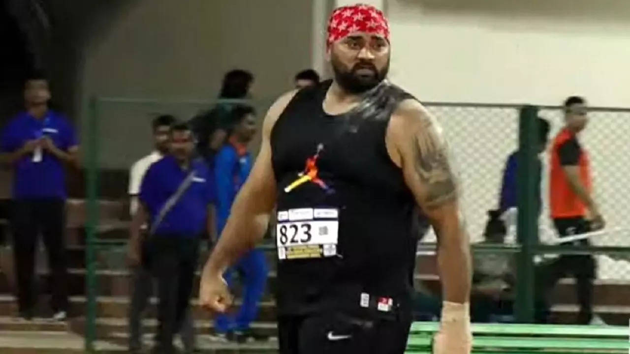 Tejinder Pal Singh Toor breaks his own record