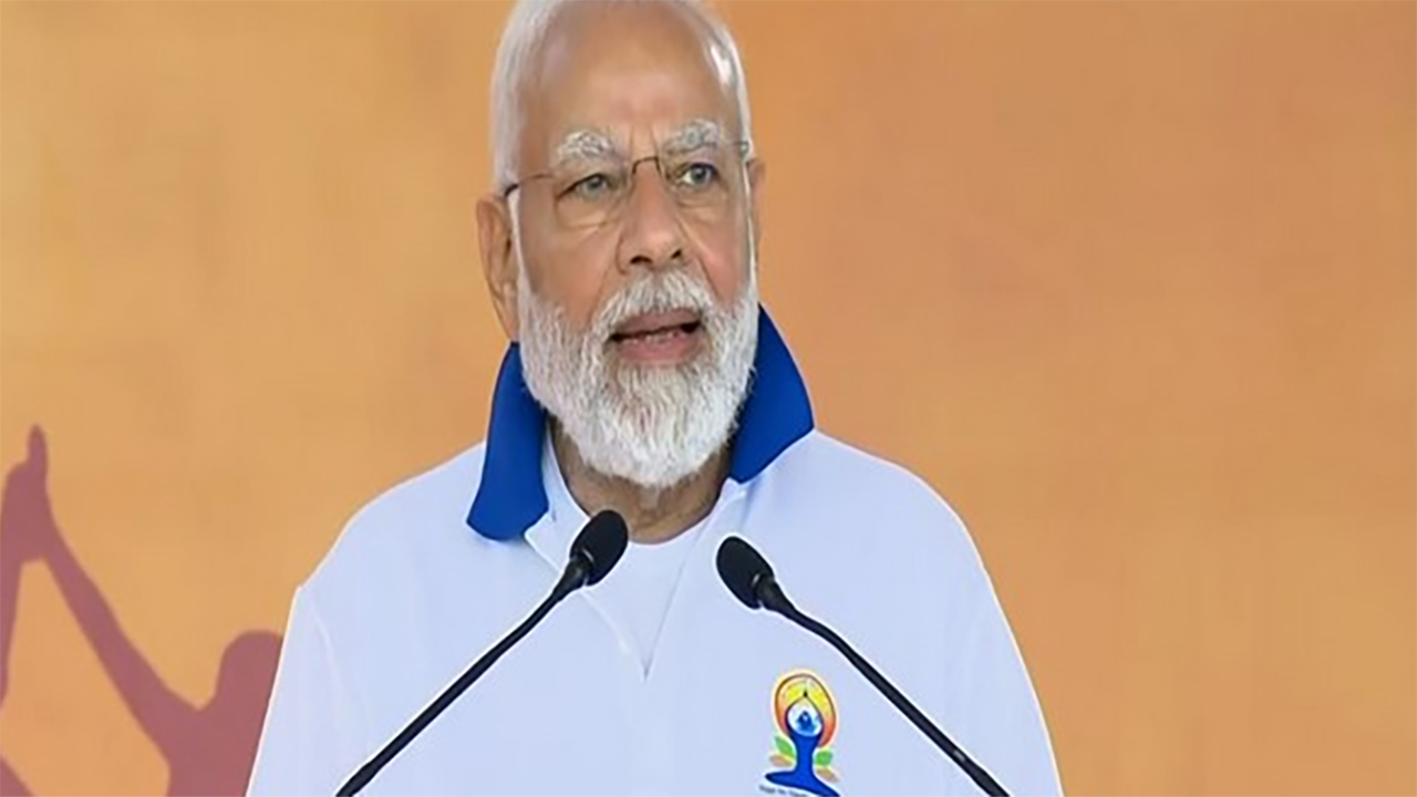 PM Modi Yoga in UN Headquarter