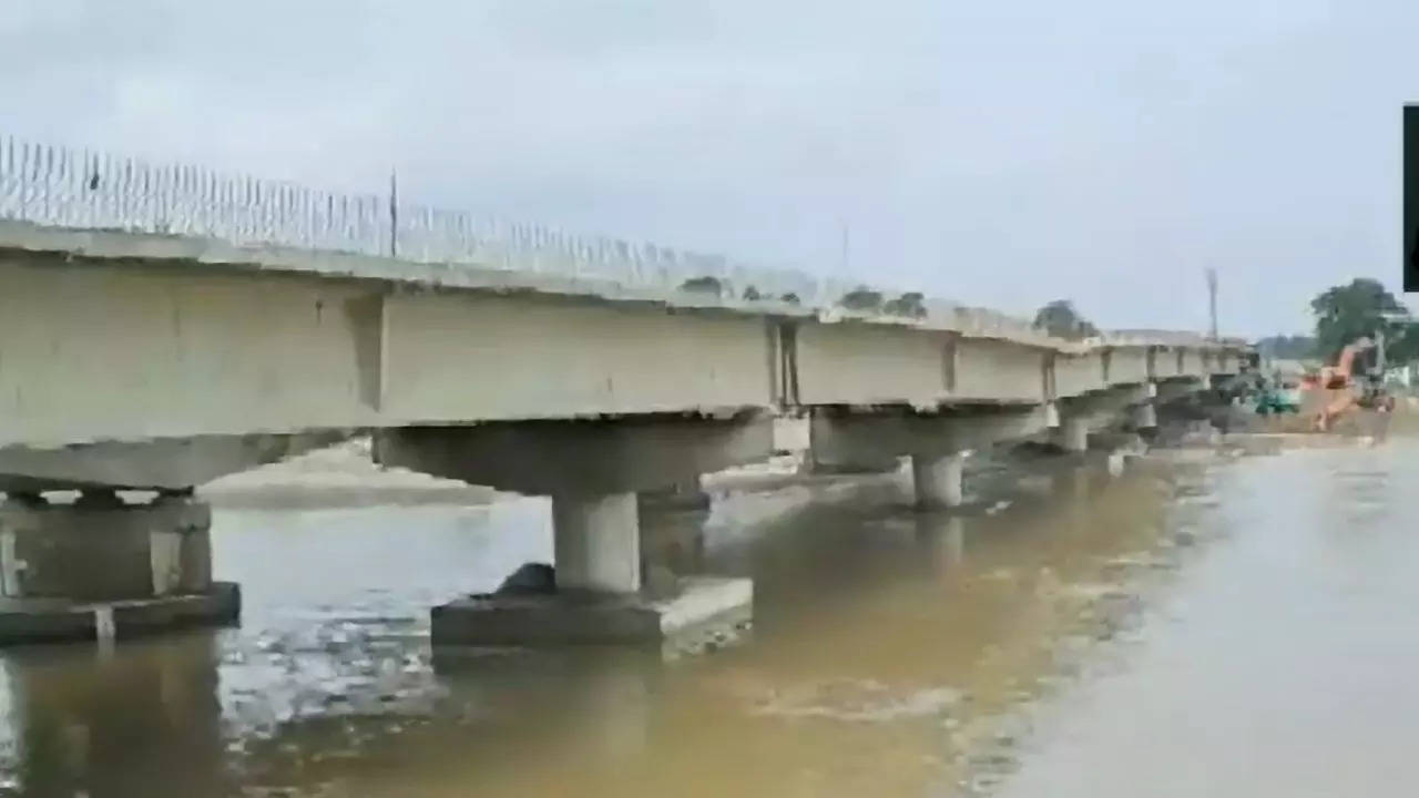 Bridge Collapse In Kishanganj