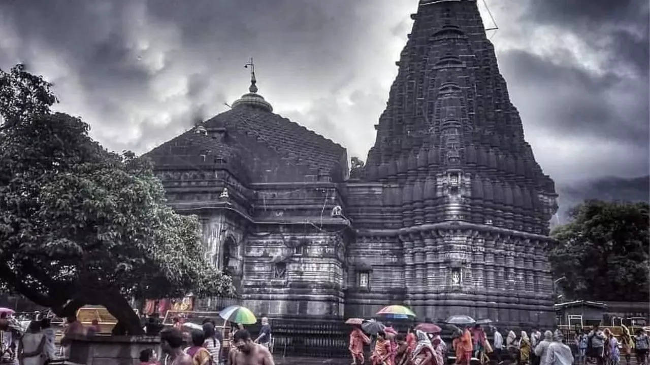 Trimbakeshwar Jyotirlinga Temple, Trimbakeshwar Jyotirlinga, Trimbakeshwar