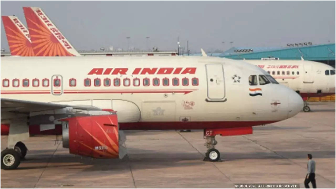 यात्रियों को बीच मझधार में छोड़ कर गायब हो गया Air India का पायलट, इसके बाद…-Air India pilot disappeared leaving the passengers in the middle, after this…