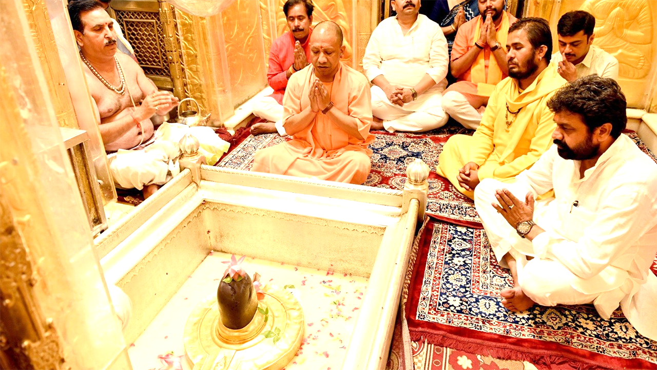 CM Yogi in Varanasi